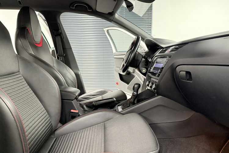 Skoda Octavia RS 2.0 TDI 184KM CHALLENGE VRS Mode AppleCar Bi-Xenon KeyLessGo CANTON zdjęcie 20