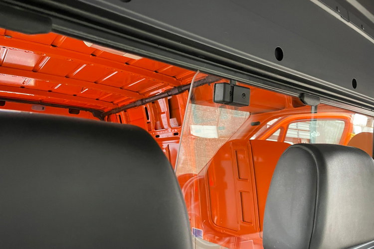 Volkswagen Crafter 2.0 165 KM 2014 L2H2 244 tys. km Klimatyzacja Kamera cofania zdjęcie 26