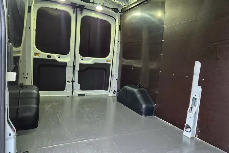Ford Transit L3H2 64999zł NETTO 2.0 TdCi/131KM zdjęcie 16