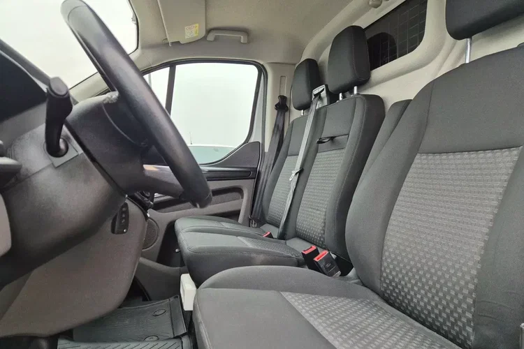 Ford Transit Custom L2H2 59900zł NETTO 2.0TdCi/170KM zdjęcie 18