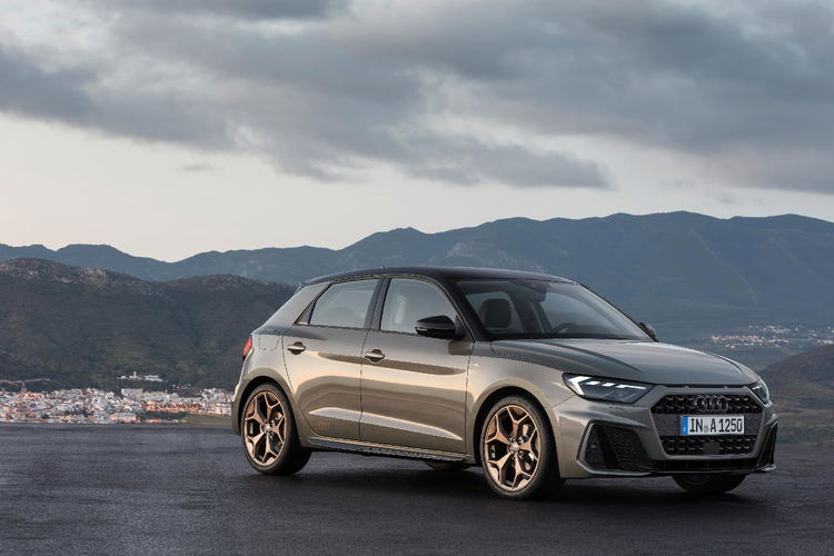 AUDI A1 30 TFSI Advanced S-tronic zdjęcie 1