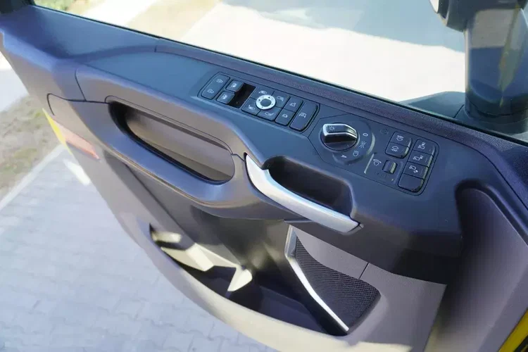 Scania R650 V8 8x4/4 E6 / r.2020 zdjęcie 18