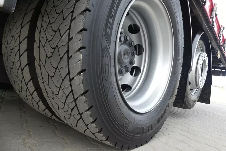 Mercedes ACTROS 2543 / 6x2 / FIRANKA 8.20m / EURO 6 / zdjęcie 16