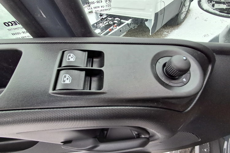 Iveco Daily 70C18HA8 zdjęcie 12