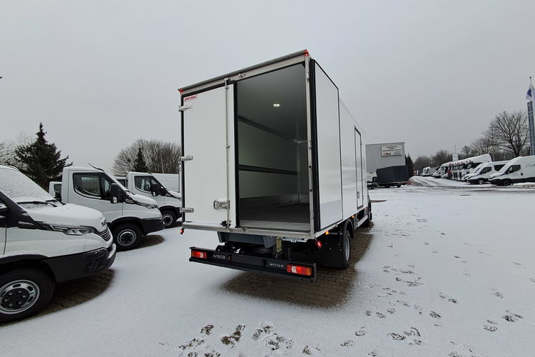 Iveco Daily 70C18HA8 zdjęcie 24