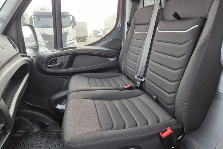Iveco Daily 35S18HA8 V zdjęcie 12