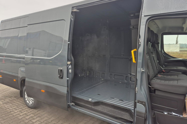Iveco Daily 35S18HA8 V zdjęcie 19