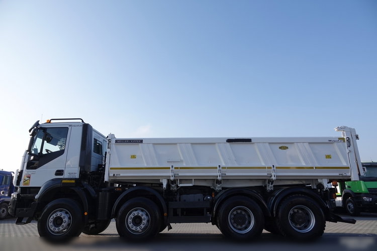 Iveco TRAKKER 410 / 8x4 / WYWROTKA / HYDROBURTA / BORDMATIC / EEV / MEILLER KIPER / MANUAL / SPROWADZONY zdjęcie 29