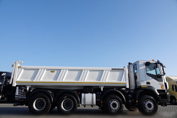 Iveco TRAKKER 410 / 8x4 / WYWROTKA / HYDROBURTA / BORDMATIC / EEV / MEILLER KIPER / MANUAL / SPROWADZONY zdjęcie 34