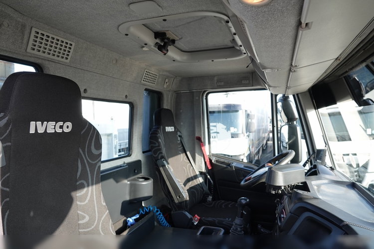 Iveco TRAKKER 410 / 8x4 / WYWROTKA / HYDROBURTA / BORDMATIC / EEV / MEILLER KIPER / MANUAL / SPROWADZONY zdjęcie 56