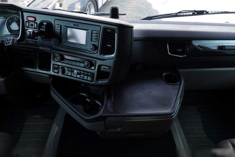 Scania R 450 / RETARDER / OPONY 100% /  PO KONTRAKCIE SERWISOWYM  zdjęcie 30