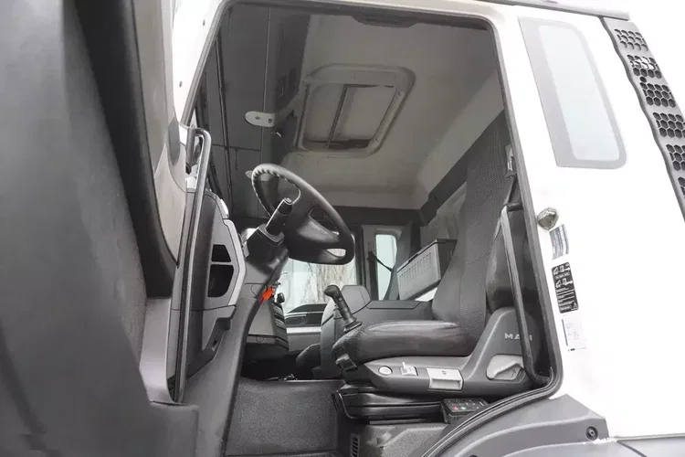 TGS 26.360 / Śmieciarka do śmieci kuchennych Holzmann Fahrzeugbau HBS 28/120.00 / zdjęcie 20