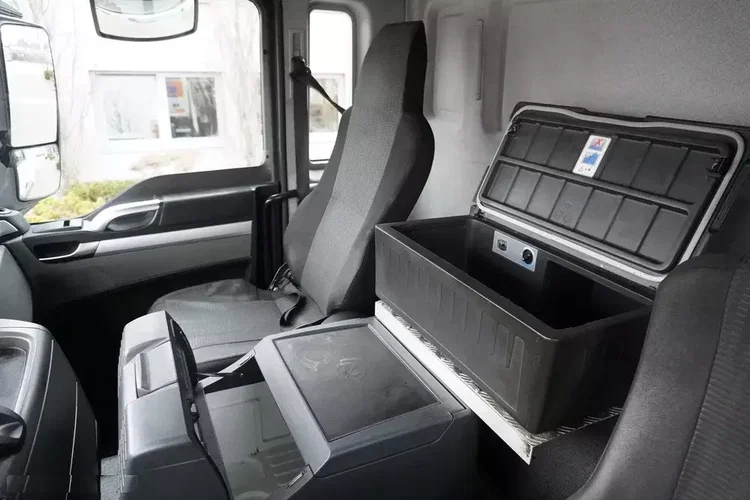 TGS 26.360 / Śmieciarka do śmieci kuchennych Holzmann Fahrzeugbau HBS 28/120.00 / zdjęcie 24