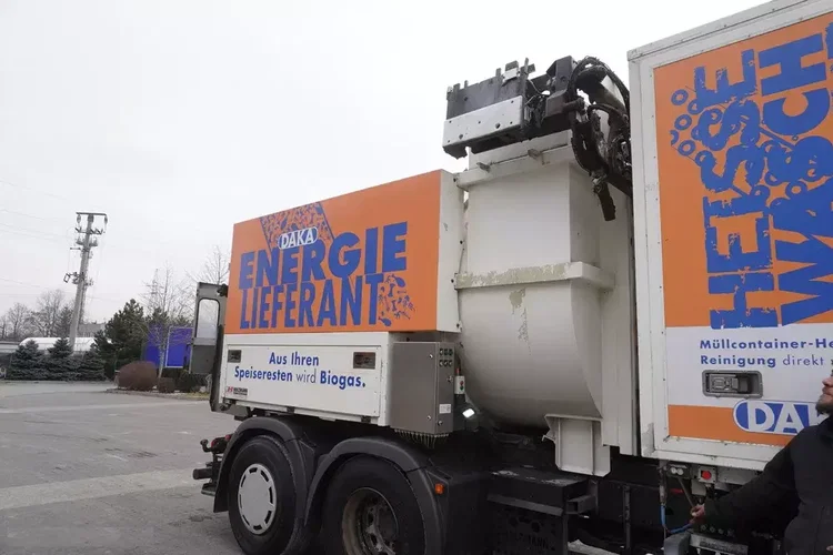 TGS 26.360 / Śmieciarka do śmieci kuchennych Holzmann Fahrzeugbau HBS 28/120.00 / zdjęcie 9