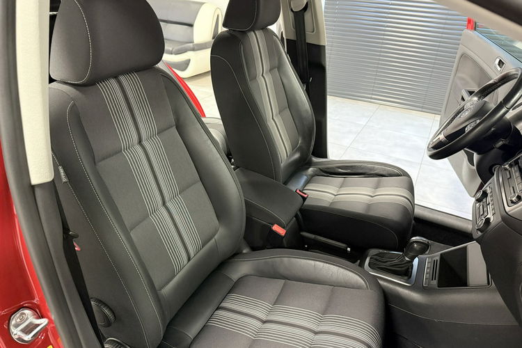 Volkswagen Golf Plus 1.6 TDI 105KM DSG MATCH Asystent BiXenon Klimatronic Alu 16 Bezwypadek zdjęcie 15