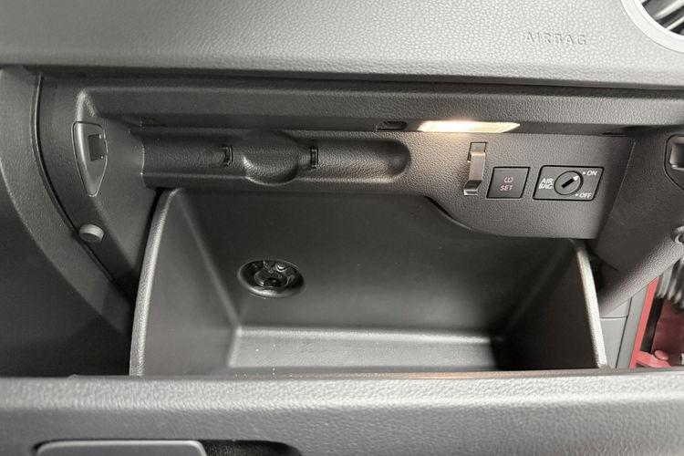 Volkswagen Golf Plus 1.6 TDI 105KM DSG MATCH Asystent BiXenon Klimatronic Alu 16 Bezwypadek zdjęcie 25