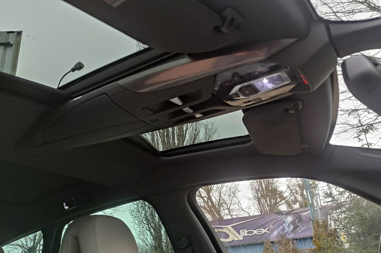 Citroen DS5 Hybryda 4x4 2.0 165KM zdjęcie 14