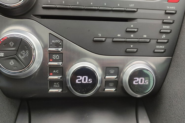 Citroen DS5 Hybryda 4x4 2.0 165KM zdjęcie 17