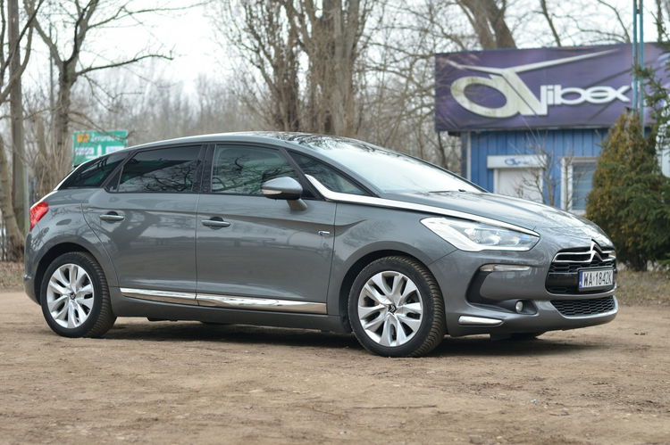 Citroen DS5 Hybryda 4x4 2.0 165KM zdjęcie 4