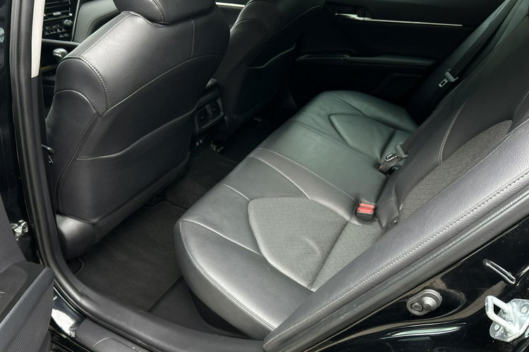 Toyota Camry 2.5 HSD 218KM EXECUTIVE, gwarancja, FV23% zdjęcie 11