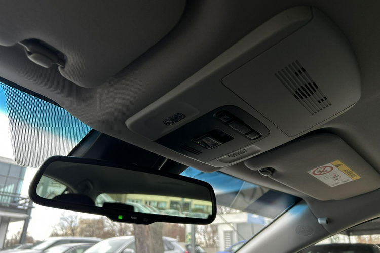 Toyota Camry 2.5 HSD 218KM EXECUTIVE, gwarancja, FV23% zdjęcie 32