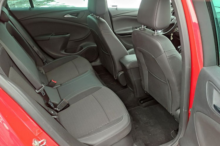 Astra Opel Astra Sports Tourer 1.6 CDTI 136KM "Innovation" zdjęcie 14