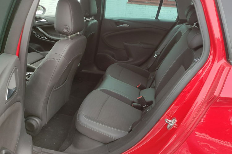 Astra Opel Astra Sports Tourer 1.6 CDTI 136KM "Innovation" zdjęcie 15