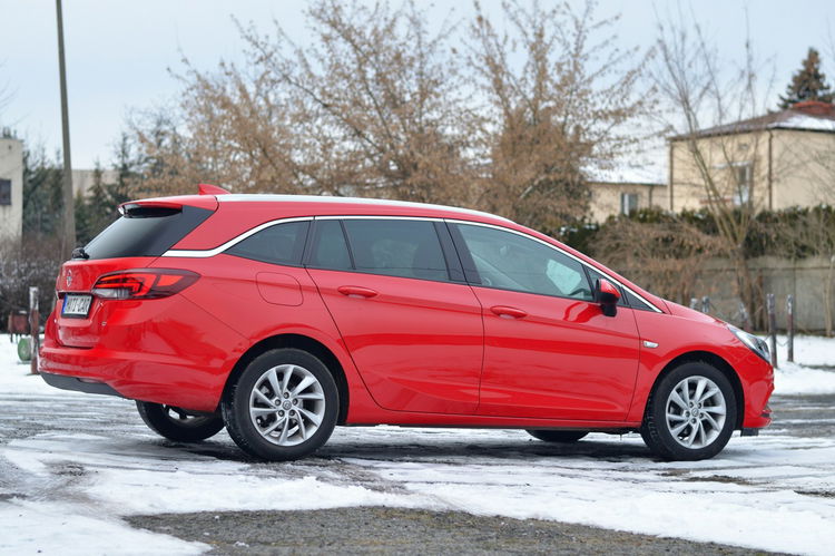 Astra Opel Astra Sports Tourer 1.6 CDTI 136KM "Innovation" zdjęcie 3