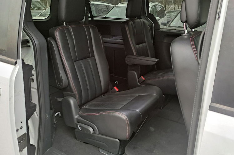 RAM Dodge Grand Caravan Gt 3.6L 283KM zdjęcie 16