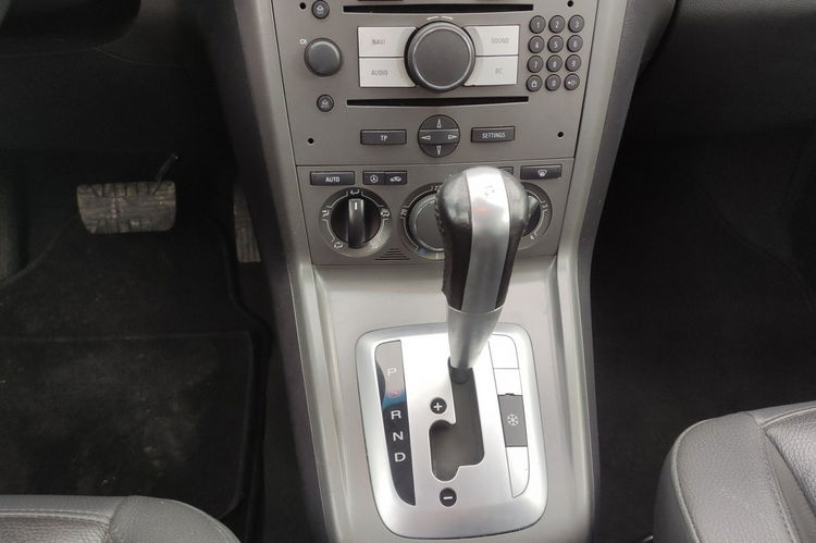 Opel Antara 2.0 Automat Cosmo zdjęcie 9