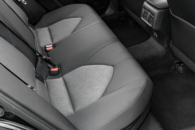 Toyota Camry PY07020#2.5 Hybrid Comfort CVT K.cofania 2 stref klim Salon PL VAT 23% zdjęcie 29