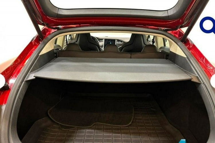 Tesla Model S darmowe ładowanie zadbana sprawna zdjęcie 10