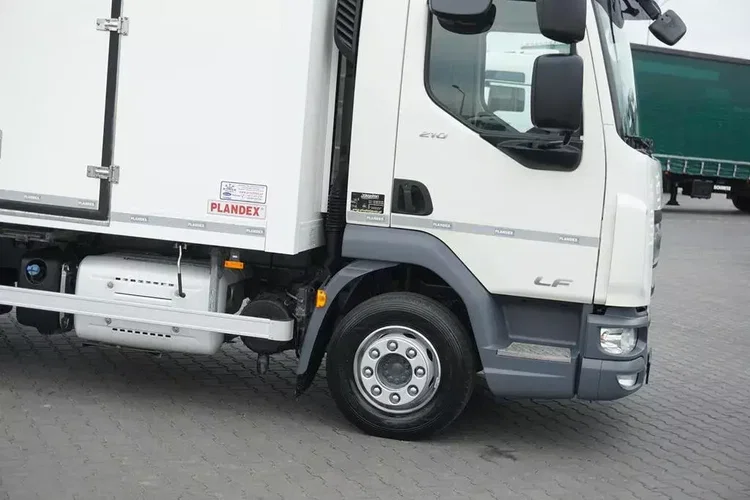 DAF LF / 210 / EURO 6 / CHŁODNIA + WINDA / 14 PALET zdjęcie 18