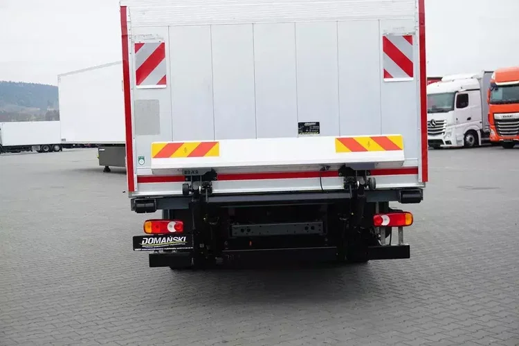 DAF LF / 210 / EURO 6 / CHŁODNIA + WINDA / 14 PALET zdjęcie 38