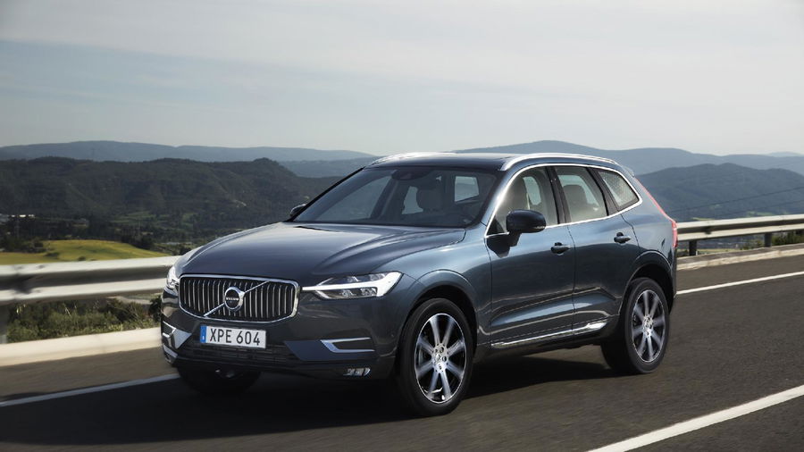 VOLVO XC60 D4 SCR AWD R-Design aut zdjęcie 