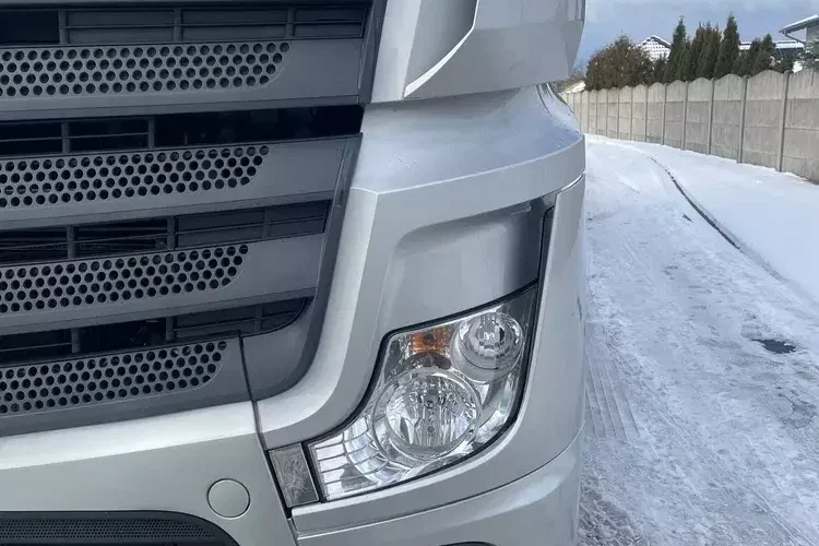 Mercedes ACTROS 1836, BIGSPACE, FIRANKA zdjęcie 2