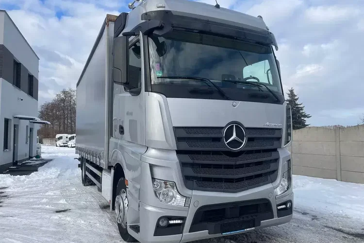 Mercedes ACTROS 1836, BIGSPACE, FIRANKA zdjęcie 4