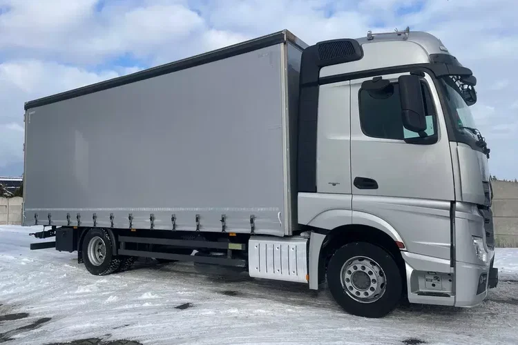 Mercedes ACTROS 1836, BIGSPACE, FIRANKA zdjęcie 5