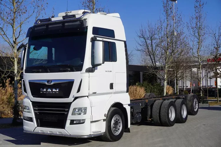 MAN TGX 35.580 E6 8x4/4 - rama do zabudowy 8.8m zdjęcie 1