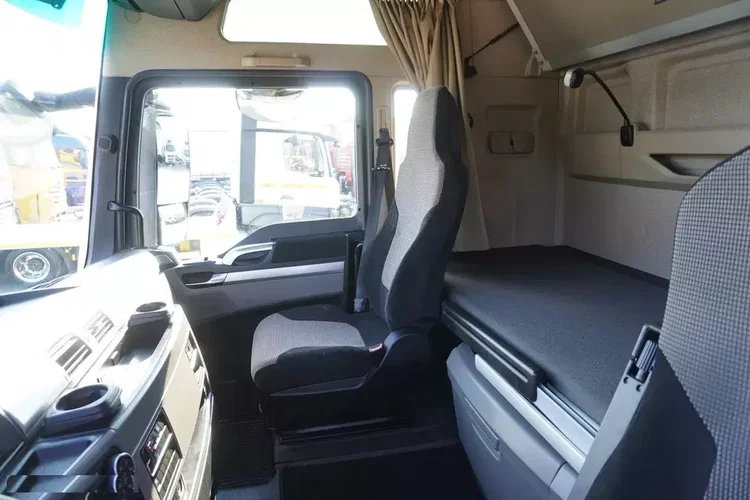 MAN TGX 35.580 E6 8x4/4 - rama do zabudowy 8.8m zdjęcie 24
