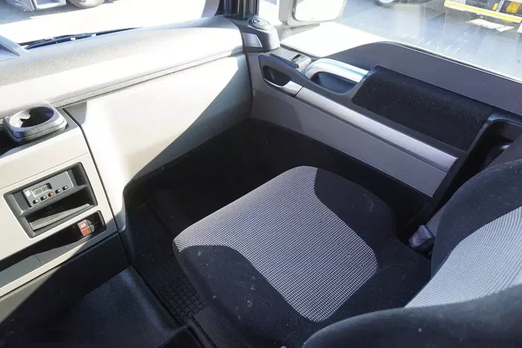 MAN TGX 35.580 E6 8x4/4 - rama do zabudowy 8.8m zdjęcie 26