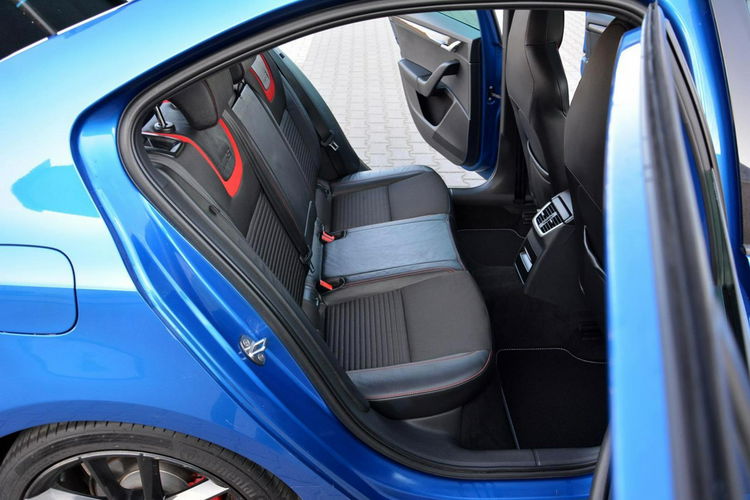 Skoda Octavia 2.0TDI(184KM) VRS Panorama Radar ACC Duża Navi Bi-Xenon Ledy Skóry zdjęcie 16