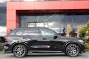 BMW X5 / xDrive30d / 265KM / INDIVIDUAL / GRZANA KIEROWNICA / DOKŁADKI KARBONOWE / ZAWIESZENIE PNEUMATYCZNE / zdjęcie 25