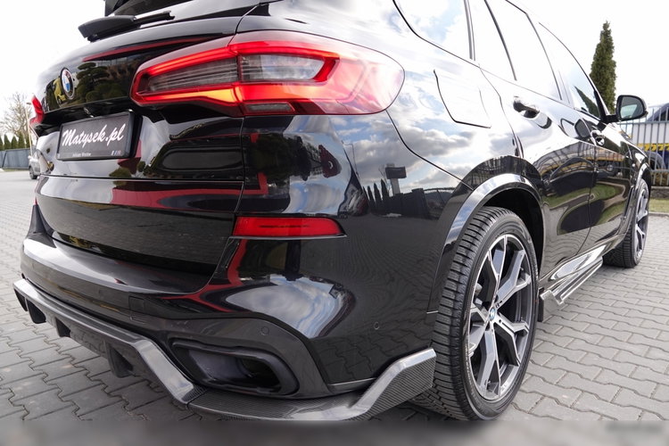 BMW X5 / xDrive30d / 265KM / INDIVIDUAL / GRZANA KIEROWNICA / DOKŁADKI KARBONOWE / ZAWIESZENIE PNEUMATYCZNE / zdjęcie 28