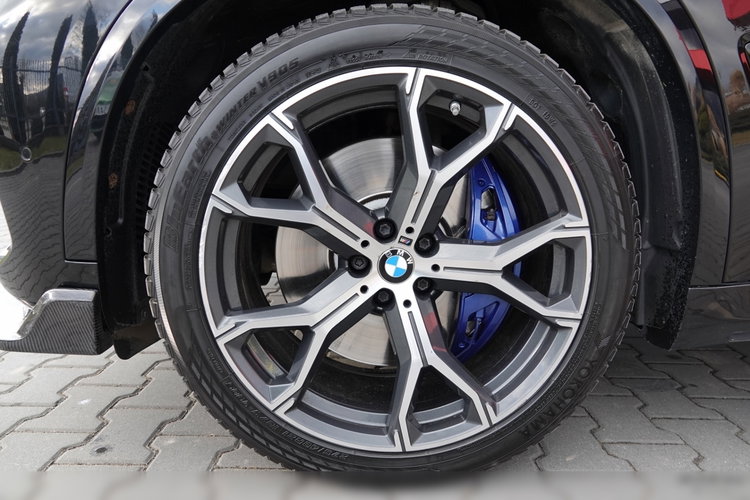 BMW X5 / xDrive30d / 265KM / INDIVIDUAL / GRZANA KIEROWNICA / DOKŁADKI KARBONOWE / ZAWIESZENIE PNEUMATYCZNE / zdjęcie 34