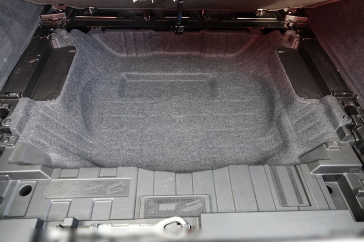 BMW X5 / xDrive30d / 265KM / INDIVIDUAL / GRZANA KIEROWNICA / DOKŁADKI KARBONOWE / ZAWIESZENIE PNEUMATYCZNE / zdjęcie 42