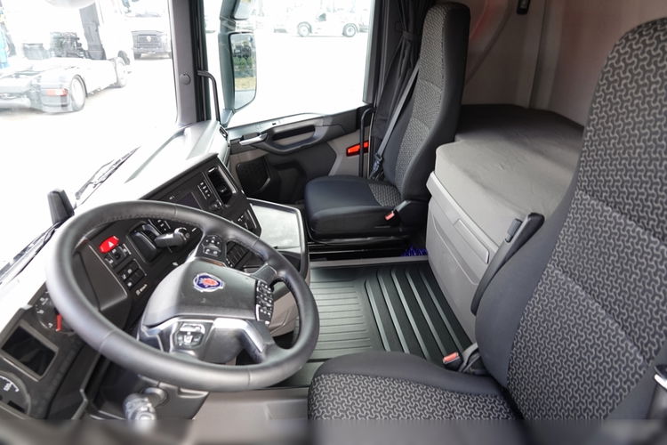 Scania R 450 / RETARDER / KLIMA POSTOJOWA / OPONY 100% / PO KONTRAKCIE SERWISOWYM zdjęcie 24