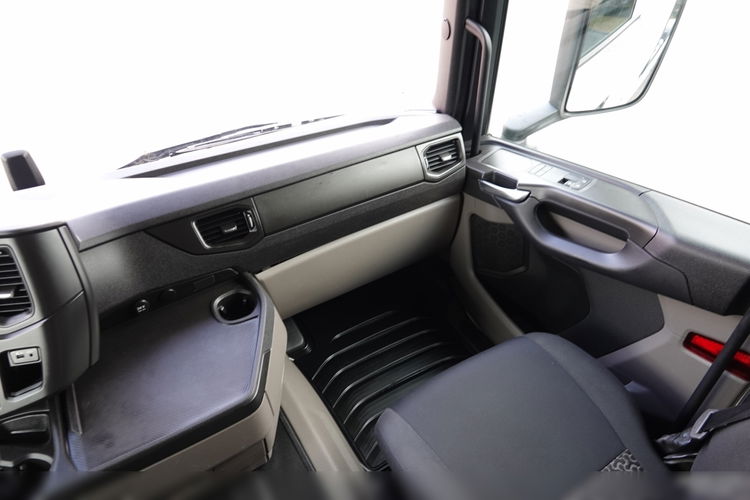 Scania R 450 / RETARDER / KLIMA POSTOJOWA / OPONY 100% / PO KONTRAKCIE SERWISOWYM zdjęcie 31