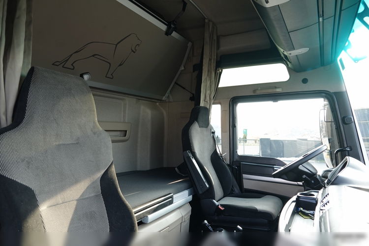 MAN TGX 18.510 / XXL / RETARDER / HYDRAULIKA / ADR / SPROWADZONY / PO KONTRAKCIE SERWISOWYM / 2021 ROK  zdjęcie 38