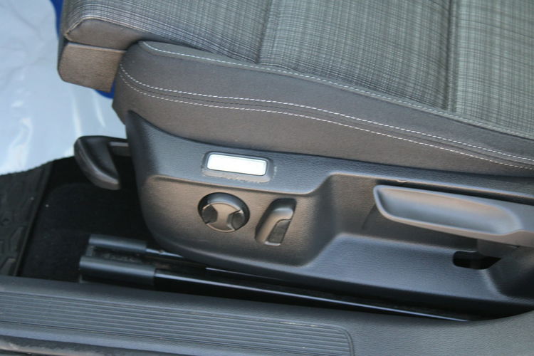 Volkswagen Passat F-VAT, automat, salon-polska, gwarancja, I-właściciel, EVO, BUSINESS, DSG zdjęcie 10